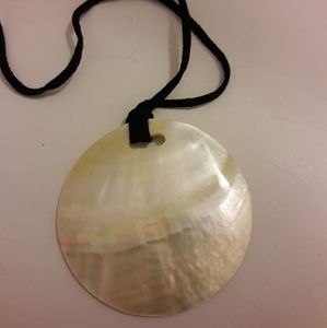 Vintage mop pendant necklace